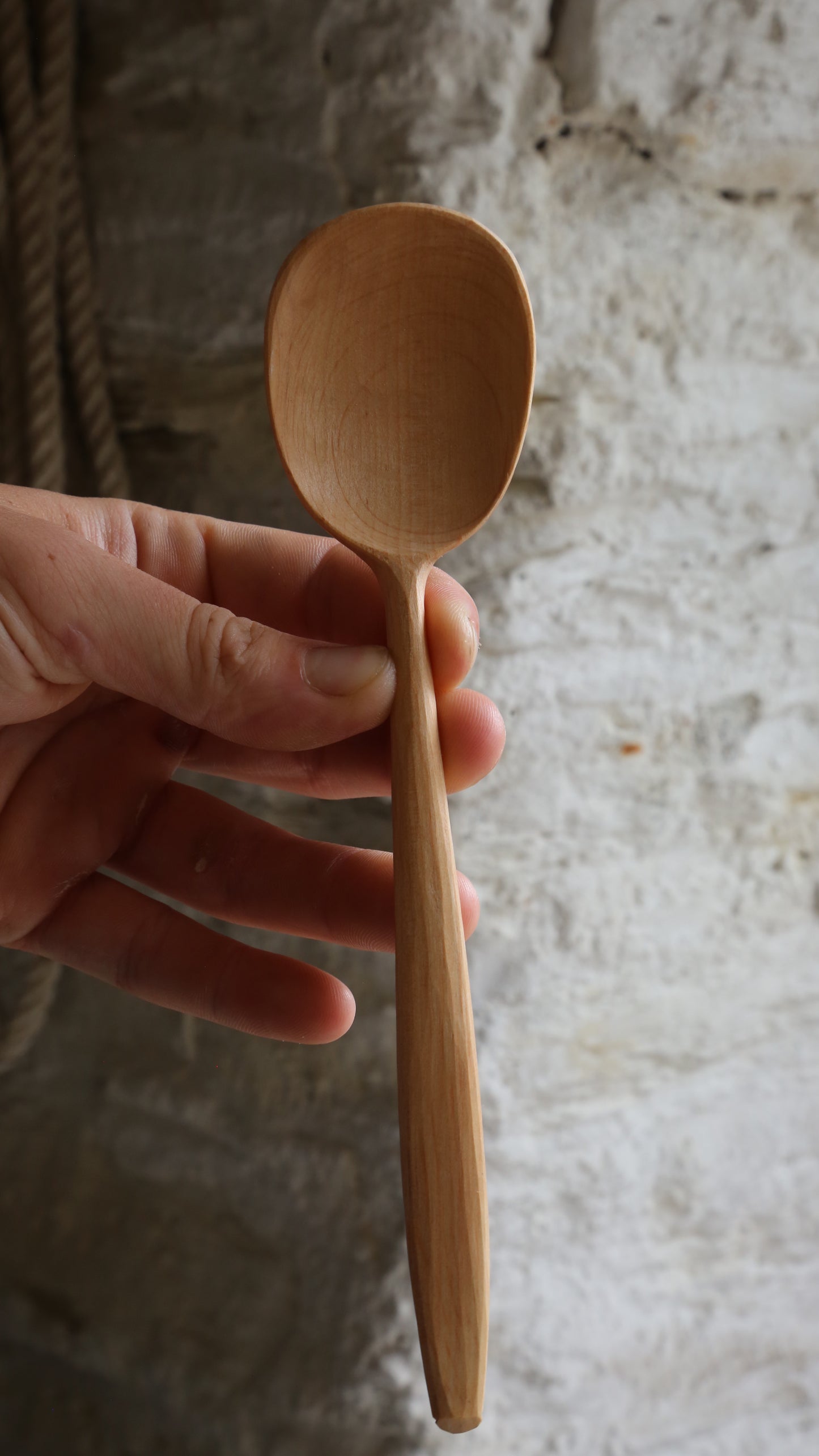 Alder eating spoon