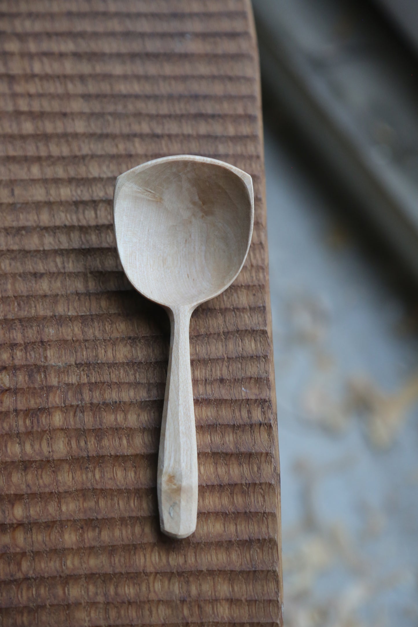A super cute scoop, perfect for serving up sugar or even for measuring coffee!
Made from some really nice birch, this scoop has got the best tactile feel. You don't want to put it down!